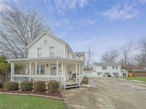 85,87 Maple Drive, Hudson, OH 44236