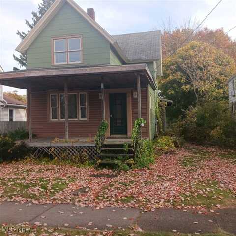 536 Mill Street, Conneaut, OH 44030