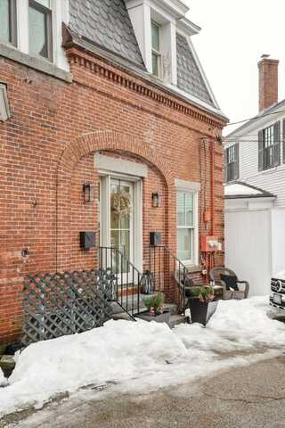 534 State Street, Portsmouth, NH 03801