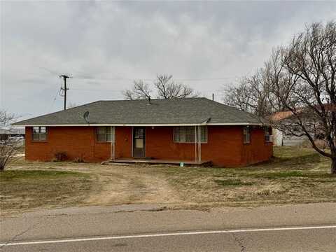 140 S Main Street, Leedey, OK 73654