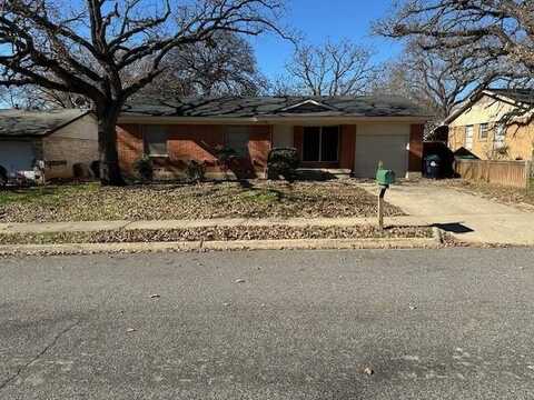 2210 Mercedes Road, Denton, TX 76205