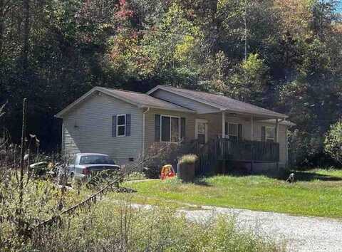 373 Mullins Hollow Rd, Sandy Hook, KY 41171