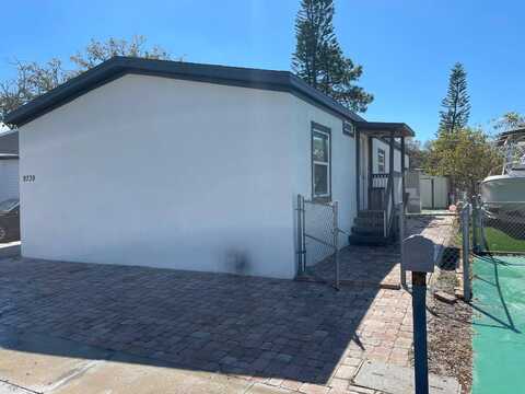 9739 Elm Way, Tampa, FL 33635