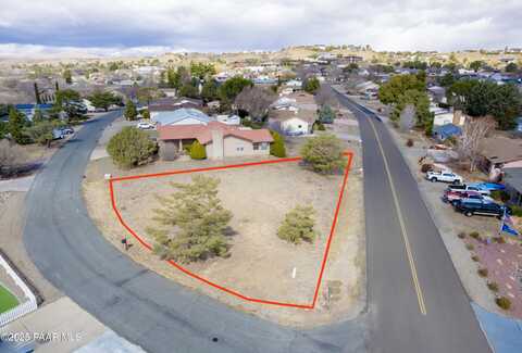 1049 N Arrowhead Lane, Humboldt, AZ 86327