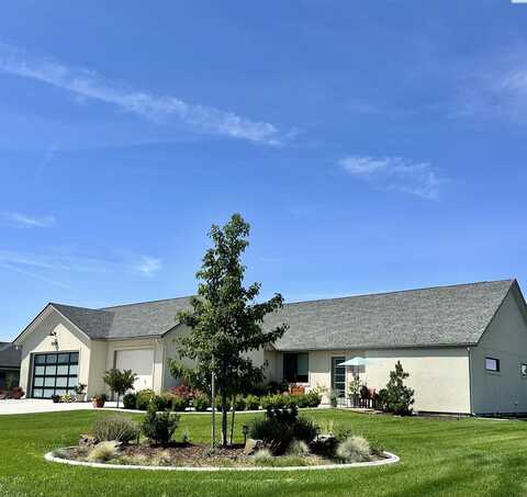 7004 Ricky Road, Pasco, WA 93301