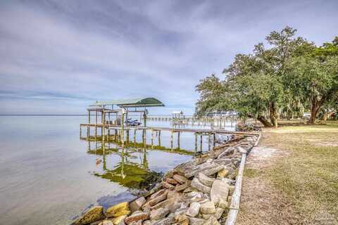 2704 Sunrunner Ln, Gulf Breeze, FL 32563