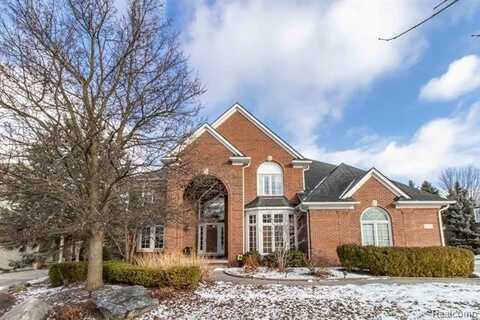 3578 BLUE HERON Lane, Rochester Hills, MI 48309