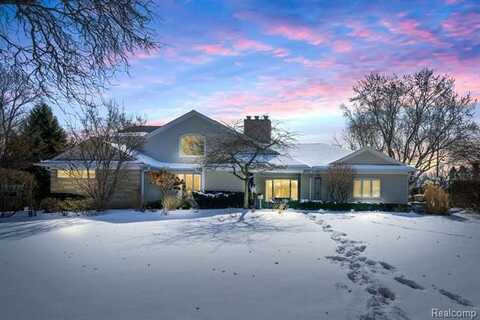 3641 BERKSHIRE Drive, Bloomfield Hills, MI 48301