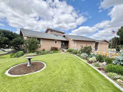 33981 HILLTOP DR, Hermiston, OR 97838