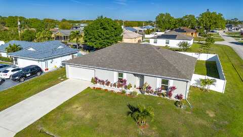 501 SW Hamburg Terrace, Port Saint Lucie, FL 34953