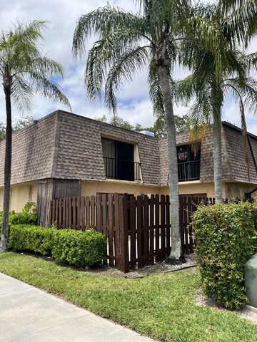 4204 Waterview Circle, Palm Springs, FL 33461