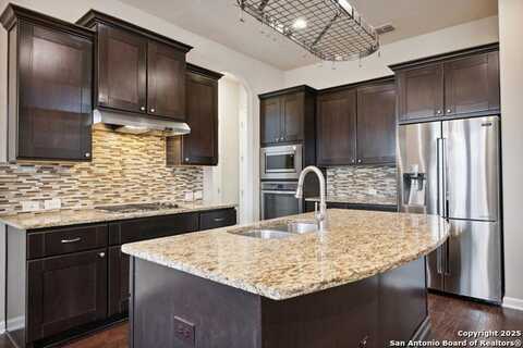 4923 Country Cv, San Antonio, TX 78249