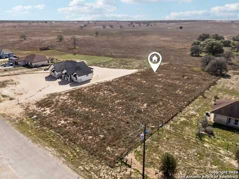 744 Lake Valley, La Vernia, TX 78121