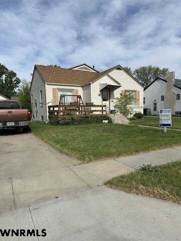 2426 5TH AVENUE, SCOTTSBLUFF, NE 69361