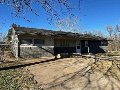 215 E South St, Wellington, KS 67152