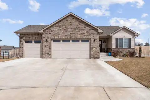 1249 S Sontag Circle, Derby, KS 67037