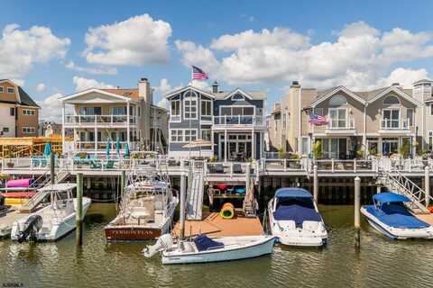 170 W 17th St, Ocean City, NJ 08226