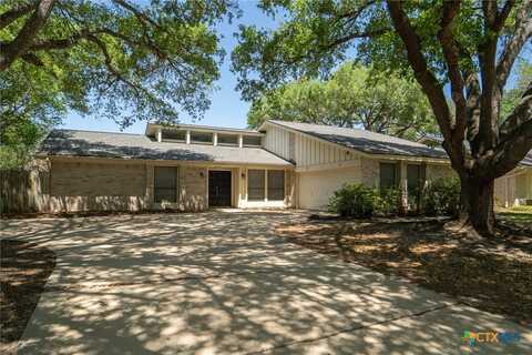 104 Woodwind Drive, Victoria, TX 77904