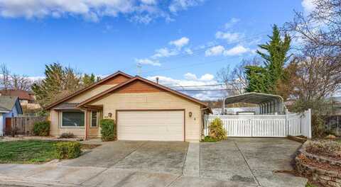 3571 Michael Park Drive, Medford, OR 97504