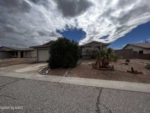 10050 E Falcon Point Drive, Tucson, AZ 85730