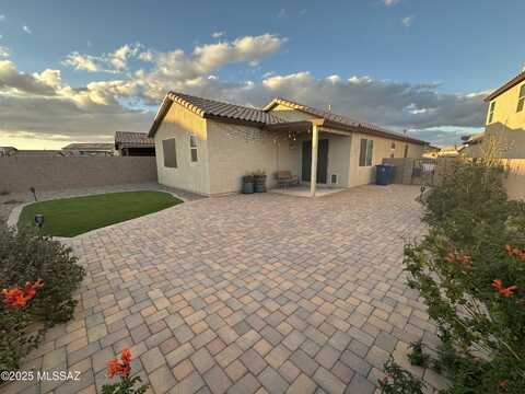 4466 S Sunrise Bluff Way, Tucson, AZ 85730