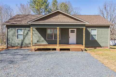 139 E Carroll Avenue, Denton, NC 27239