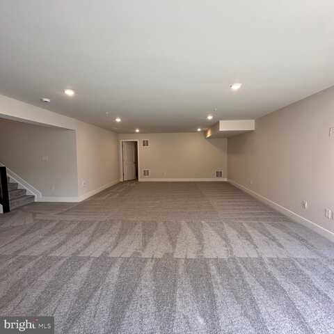 10758 BOREALIS LN, WHITE PLAINS, MD 20695