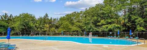 6913 VICTORIA, ALEXANDRIA, VA 22310