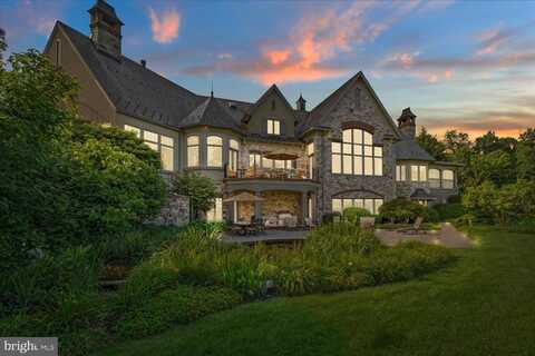 300 RIVER BEND DRIVE, ENOLA, PA 17025