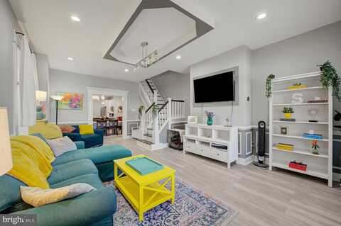 5532 CEDAR AVENUE, PHILADELPHIA, PA 19143