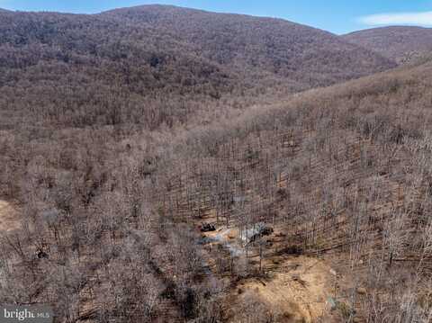 201 CHAD BERRY LANE, SYRIA, VA 22743