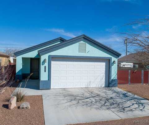 3207 E Packard Avenue, Kingman, AZ 86409