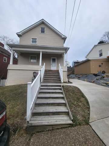 121 Cracraft Ave, Wheeling, WV 26003