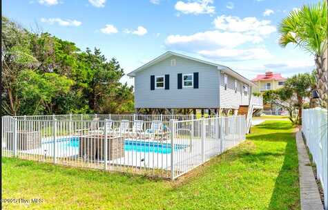 220 W Dolphin Drive, Oak Island, NC 28465