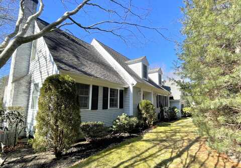 101 Baxters Neck Road, Cotuit, MA 02635