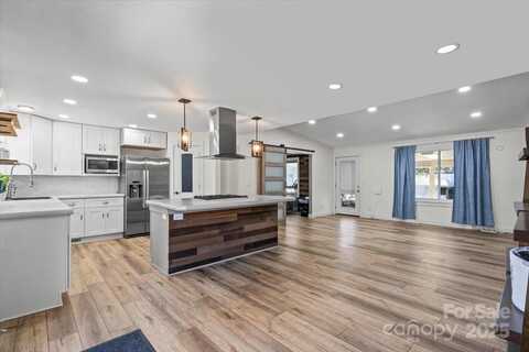 1536 Plyler Lake Road, Gastonia, NC 28054
