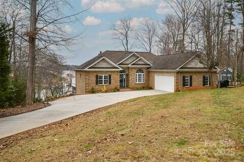 4543 Stonesthrow Drive, Denver, NC 28037