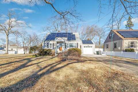 66 South Woodland Drive, Milford, CT 06460