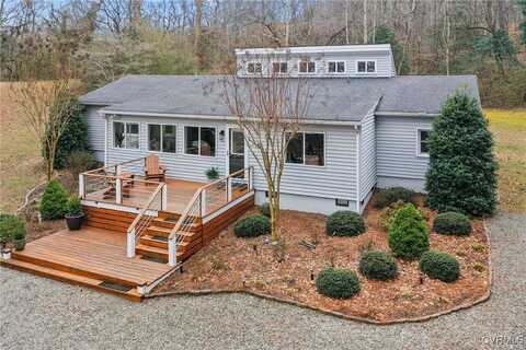 285 Ferry Landing Road, Dunnsville, VA 22454