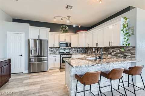 720 Camino La Paz, Henderson, NV 89012