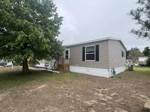 9133 Stoney Station, West Olive, MI 49460
