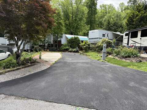 4229 E Parkway #74, Gatlinburg, TN 37738