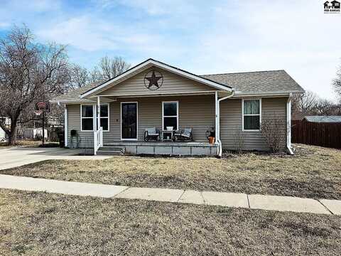 319 S. Oak St, McPherson, KS 67460