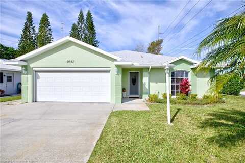 1643 Willow Run, Sebring, FL 33872