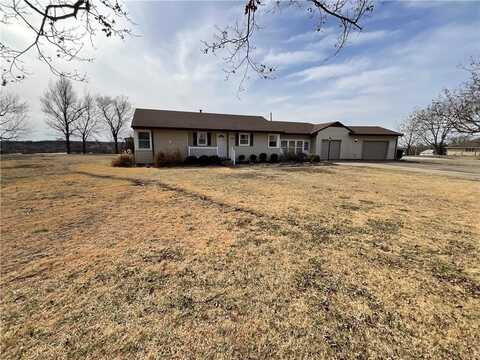 102 Linden Drive, Fort Scott, KS 66701