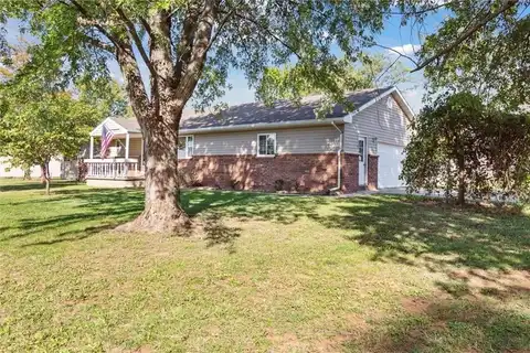 900 N 14th Street, Fredonia, KS 66736