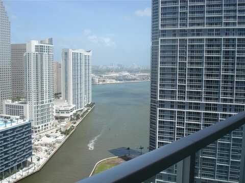 500 Brickell Ave, Miami, FL 33131
