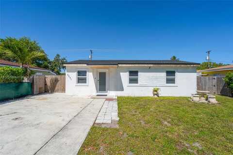 3071 NW 154th Ter, Miami Gardens, FL 33054