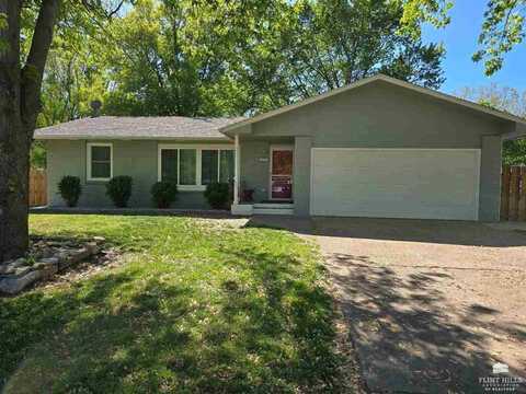 2227 4th Street, Clay Center, KS 67432