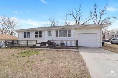 721 W Pine Street, Junction City, KS 66441